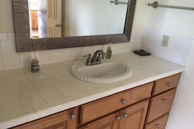 Bandera House | White House off Main St. Upstairs l Downtown