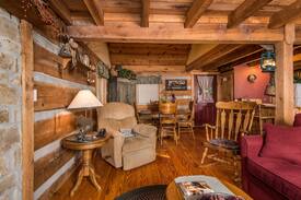Helmsburg Cabin | Snoozing Moose Log Cabin
