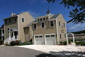 Cohasset House | Cohasset Little Harbor Waterfront Retreat