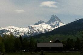 Driggs Apartment | Owl barn nine miles to Grand Targhee!