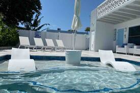 Palm Beach Shores Apartment | The Shore Thing 4