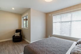 Eastern Hillsides House | Kingston Suite! Mountain View/Hot Tub/Pool Table