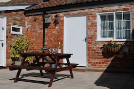 Maltby le Marsh House | Old Mill House - Alford Suite - peaceful setting