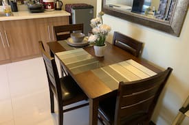 Quezon City Apartment | 1-BR 5Pax Zinnia Towers/Fast Wifi/SM North-Trinoma