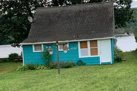 Hammondsport Cabin | "Windwood Shores Cottage" on Waneta Lake