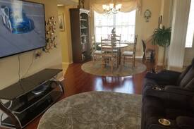 Lutz House | 2 bedroom home on an airport runway