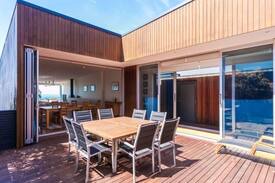 Lorne House | Equinox - Lorne Holiday Stays