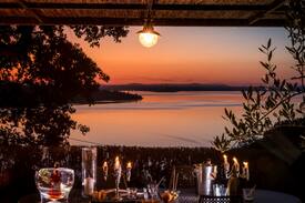 San Feliciano Villa | Villa Bianca la Luna ... The lake from a cloud