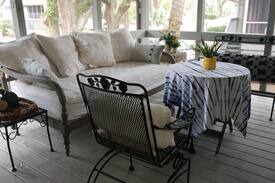 Edisto Island House | Serene Edisto Beach Cottage Among Stately Oaks
