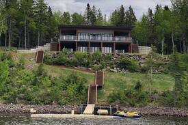 Weldford Cabin | Charming Modern Waterfront Cottage