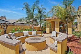 Glendora Villa | Luxury Villa Oasis- 12 BED 7 BATH - Mansion Living