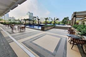 Ermita Apartment | Torre de Manila Condo w/ bay view Luneta Park
