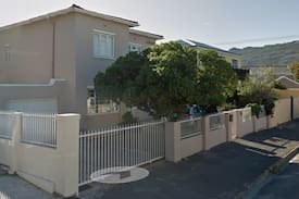 Fish Hoek House | 5th Avenue Cold Duck
