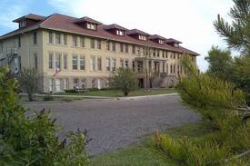 Gooding House | West Wing Gooding University INN