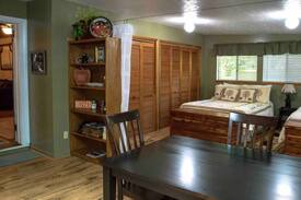 Valley Hill Cabin | Cottage by Lake Osceola, Hendersonville NC