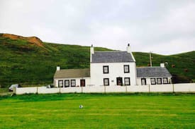 Bellochantuy Apartment | Drumore Cottage Near Campbeltown with Sea Views