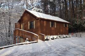 Sautee Nacoochee Cabin | Cozy Nook--one couple maximum privacy