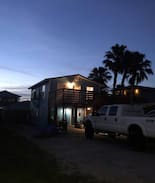 Port Aransas Apartment | ★Romantic Crank It Down Cottage 1 w/ Pool★
