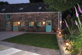Cwm-twrch Isaf Other | 5* Luxury Barn Conversion - Glyn Cynwal Isaf