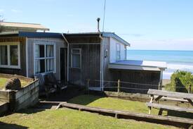 Akitio House | Kiwi Bach at Akitio by the beach
