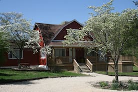 Ironton House | Vincent's Lodge at the Dragonfly-In Resort
