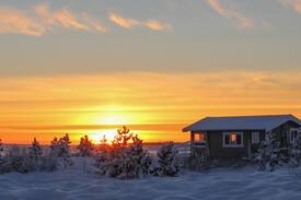 Hraunvellir House | Solo Bungalow