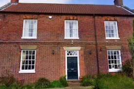 Reighton Cabin | Reighton House, 1 The Old Vicarage Filey YO14 9RX