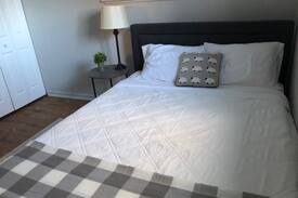 Holt Apartment | Private One Bedroom Suite