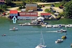 Medomak Apartment | Lobsterman’s Lodge- Working Waterfront Marina!