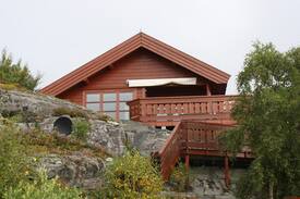 Bjugn Cabin | Feriehus ved fjorden i Stallvika