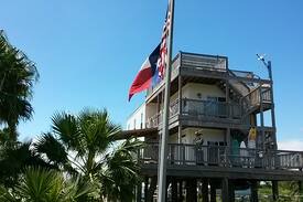 Dickinson House | Captains Quarters San Leon Texas