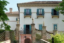 Castel del Piano Apartment | Villa Aureli First Floor Apartment
