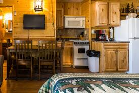 Rice Lake Cabin | Room 12 - Loons Lair - Curriers Lakeview Lodge