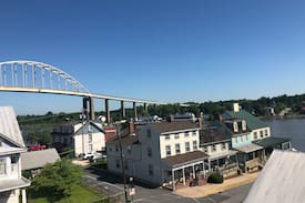 Chesapeake City Bed & Breakfast | Cafe on the Bay