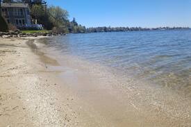 Georgina Cabin | Incredible Waterfront Cottage at Jackson's Point
