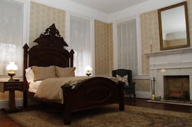 Greensboro House | The Johnston-Torbert House