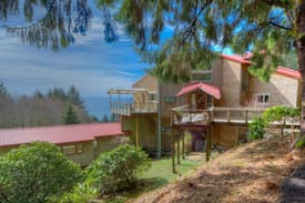 Nehalem House | Sea, Sit, Stay! Mtn Paradise Above Manzanita, OR.