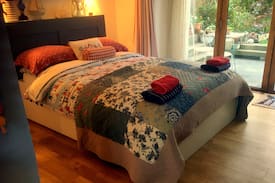 Rhoscolyn House | Ty Cert: self-catering Rhoscolyn flatette!