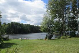 Whitefield House | Private Mirror Lake Home