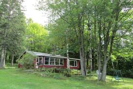 Whitefield House | Private Mirror Lake Home