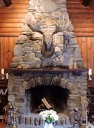Margaretville House | Luxury 1920s Log Cabin With Mountain Views
