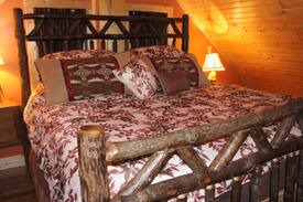 Adair County Cabin | Moonlight Marion with Private Lake!