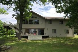 Underwood House | Serenity on East Lost Lake