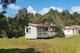 Hokitika Cabin | Lake Kaniere Bach with free wifi