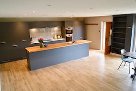 Oxted House | Idyllic,new build,2 bedroom,2 bathroom,cartlodge