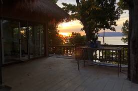 Satun House | Cashew Nut Cove Guest House Sea View Private Beach