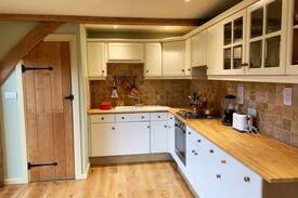 Cranbrook Cabin | Charming cottage with minstrels gallery in 7 acres