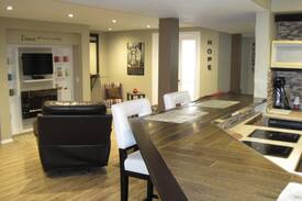 Saskatoon House | Saskatoon luxury suite Forest grove