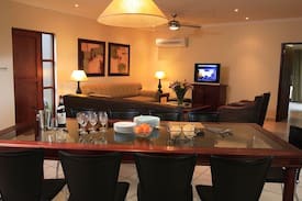 Nkomazi House | Private House in Ngwenya Lodge, overlooking Kruger