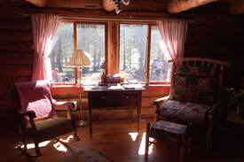 Rexford House | The Red Door Lodge Lake Koocanusa Rexford Montana